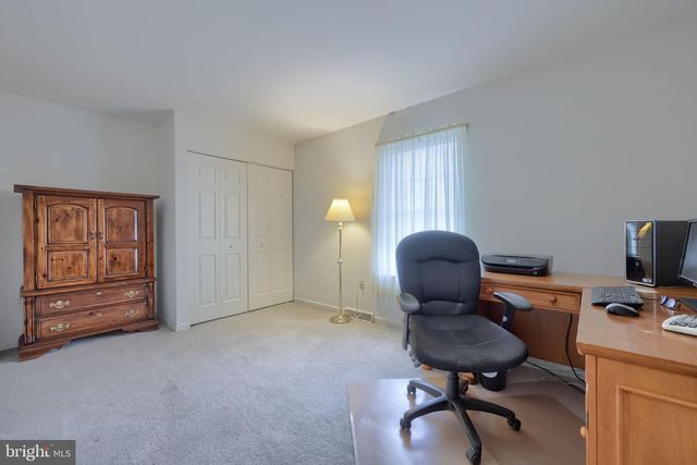 165 PEBBLE BEACH DR, Mount Wolf, PA 17347