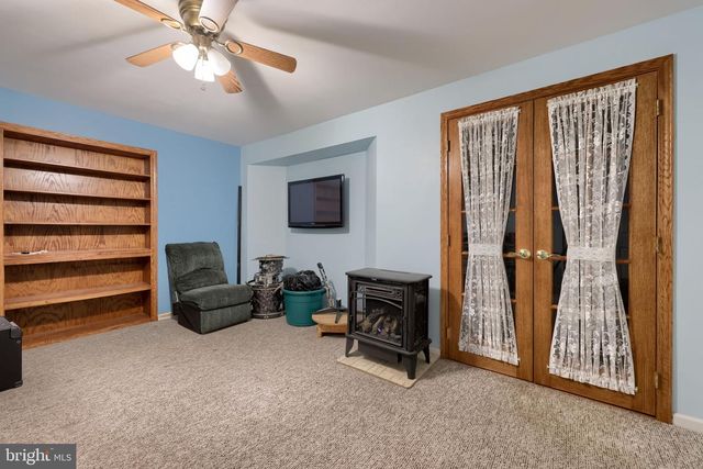 165 PEBBLE BEACH DR, Mount Wolf, PA 17347