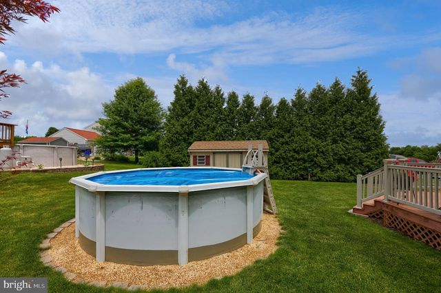 165 PEBBLE BEACH DR, Mount Wolf, PA 17347