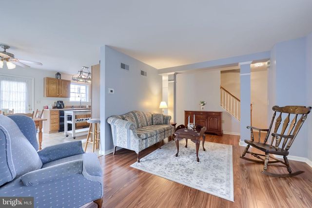 165 PEBBLE BEACH DR, Mount Wolf, PA 17347
