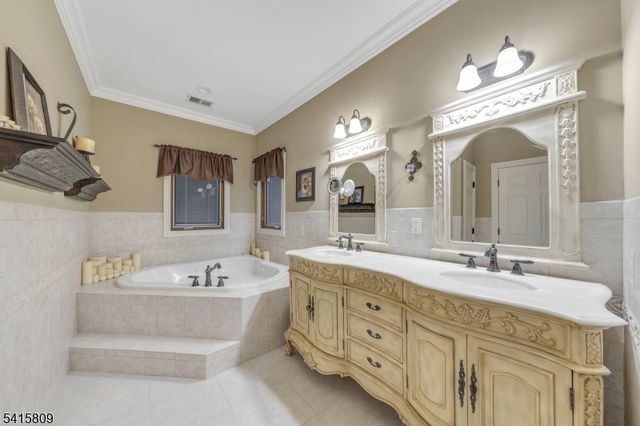 37 Jackson St, Nutley Twp., NJ 07110