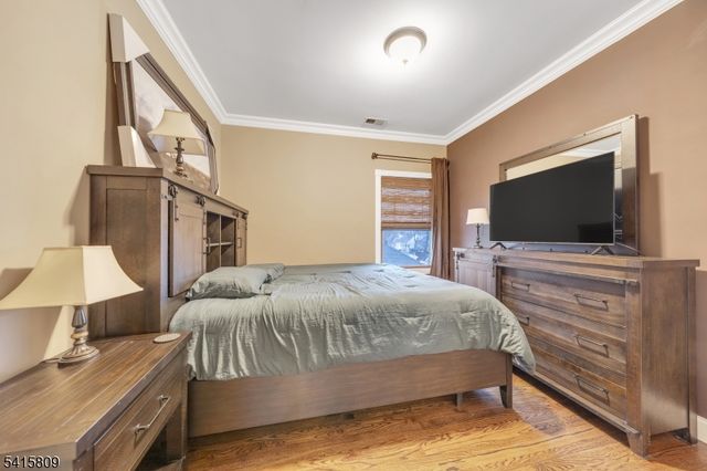 37 Jackson St, Nutley Twp., NJ 07110