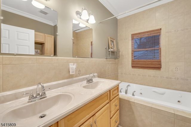 37 Jackson St, Nutley Twp., NJ 07110