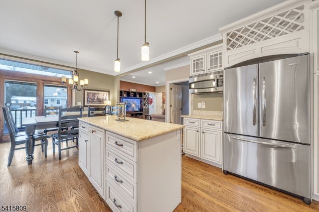 37 Jackson St, Nutley Twp., NJ 07110