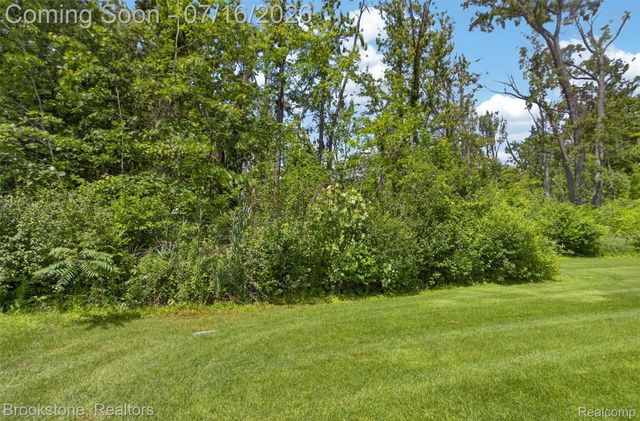 3773 Eagle Creek Drive, Shelby Charter Township, MI 48317