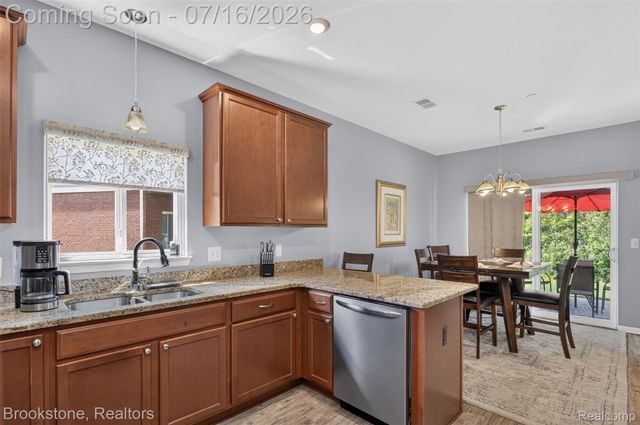 3773 Eagle Creek Drive, Shelby Charter Township, MI 48317