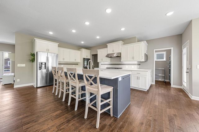 18129 Icon Court, Lakeville, MN 55044
