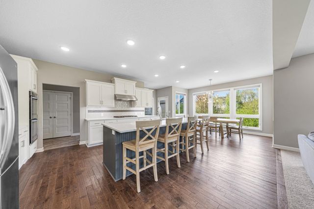 18129 Icon Court, Lakeville, MN 55044