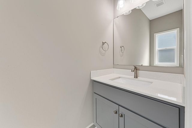 18129 Icon Court, Lakeville, MN 55044