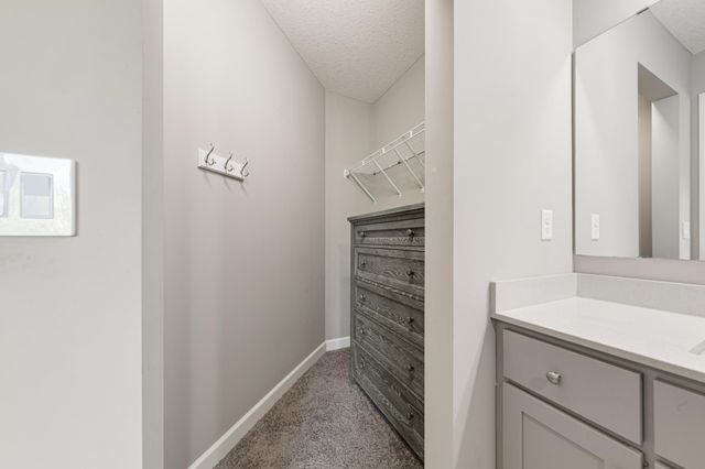 18129 Icon Court, Lakeville, MN 55044