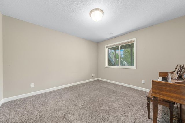 18129 Icon Court, Lakeville, MN 55044