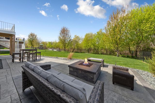 18129 Icon Court, Lakeville, MN 55044