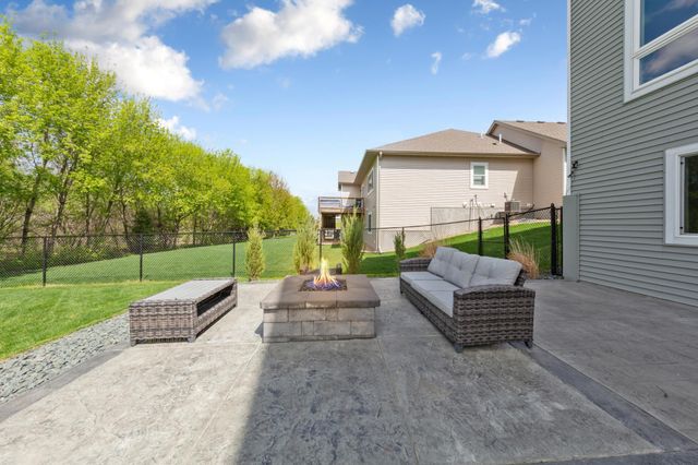 18129 Icon Court, Lakeville, MN 55044