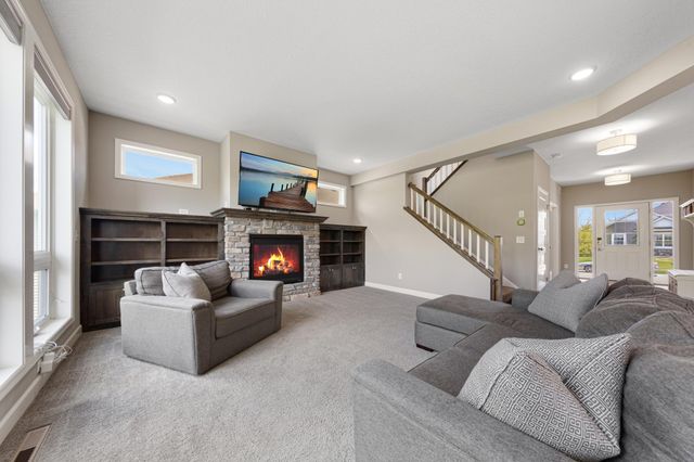 18129 Icon Court, Lakeville, MN 55044