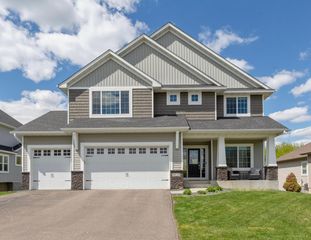 18129 Icon Court, Lakeville, MN 55044