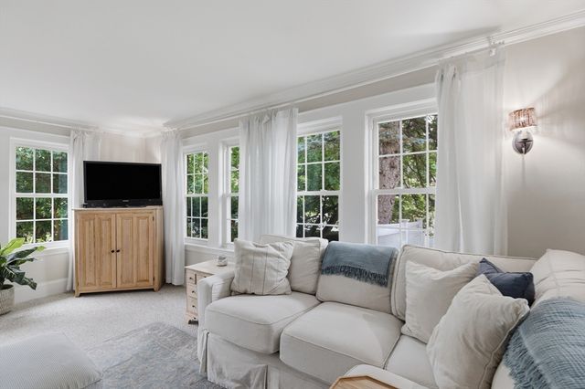 66 Damon Rd, Medford, MA 02155
