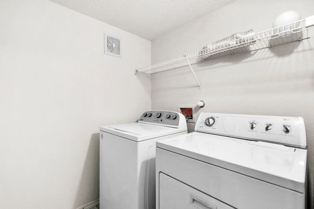 3749 Rancher Loop NE, Rio Rancho, NM 87144