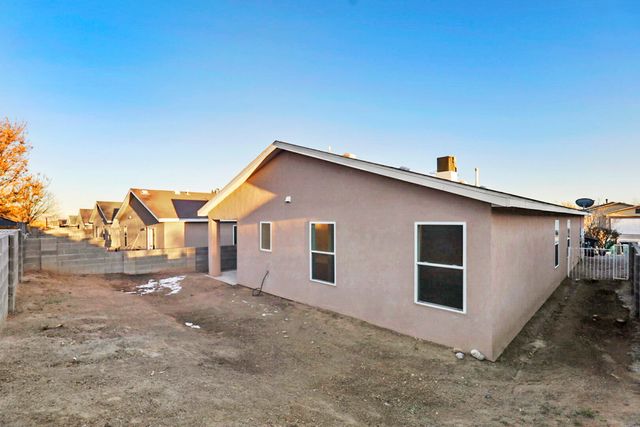 3749 Rancher Loop NE, Rio Rancho, NM 87144