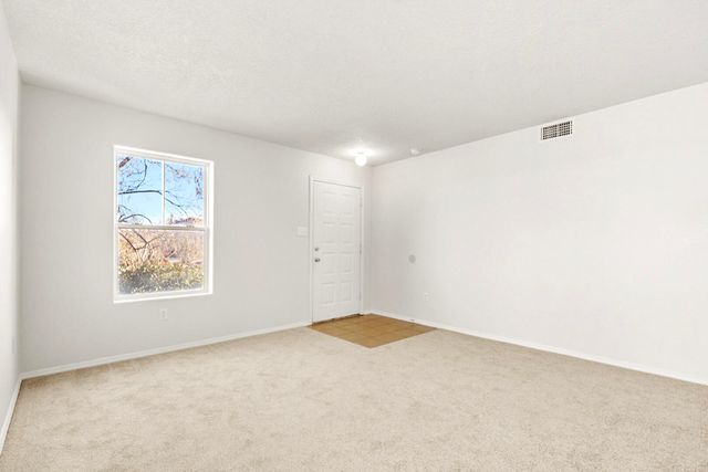 3749 Rancher Loop NE, Rio Rancho, NM 87144