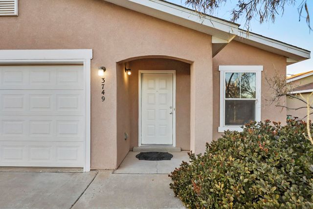 3749 Rancher Loop NE, Rio Rancho, NM 87144