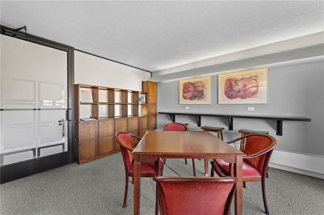 2525 Main Street 210, Kansas City, MO 64108