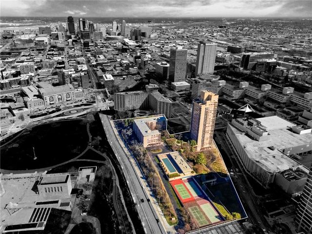 2525 Main Street 210, Kansas City, MO 64108