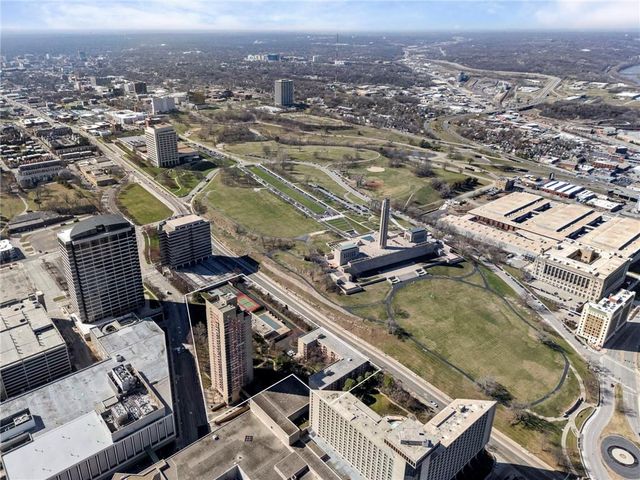 2525 Main Street 210, Kansas City, MO 64108