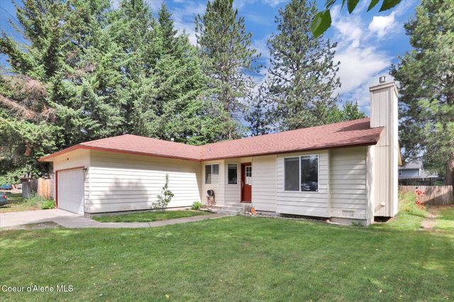 7575 W Crenshaw St, Rathdrum, ID 83858