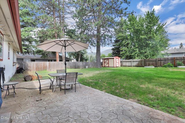 7575 W Crenshaw St, Rathdrum, ID 83858