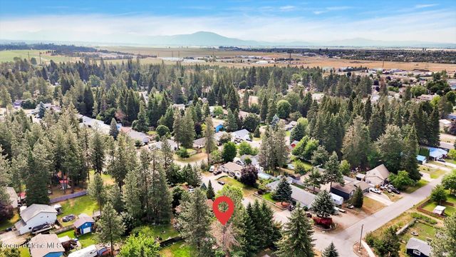 7575 W Crenshaw St, Rathdrum, ID 83858