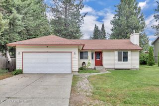 7575 W Crenshaw St, Rathdrum, ID 83858