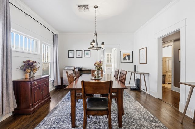 2243 Fairmount Avenue, Fort Worth, TX 76110