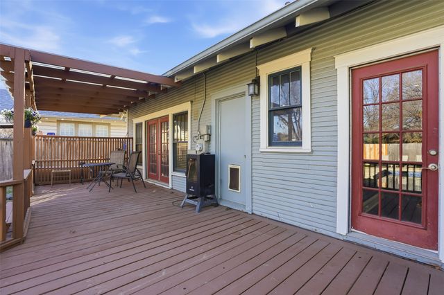 2243 Fairmount Avenue, Fort Worth, TX 76110