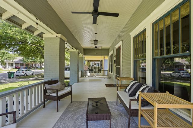 2243 Fairmount Avenue, Fort Worth, TX 76110