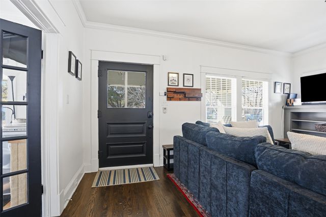 2243 Fairmount Avenue, Fort Worth, TX 76110