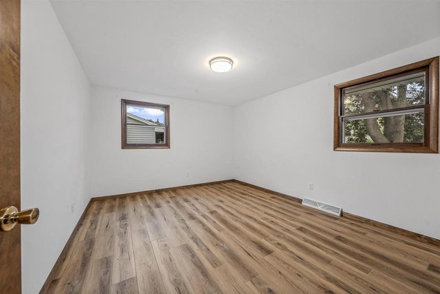 1509 APACHE AVENUE, Green Bay, WI 54313