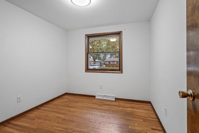 1509 APACHE AVENUE, Green Bay, WI 54313