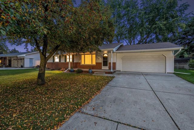1509 APACHE AVENUE, Green Bay, WI 54313