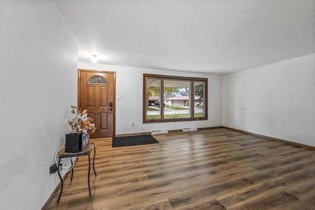 1509 APACHE AVENUE, Green Bay, WI 54313