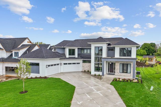 16404 47th Place N, Plymouth, MN 55446