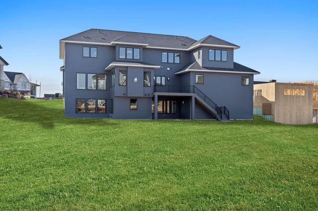 16404 47th Place N, Plymouth, MN 55446