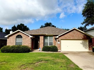 1907 Rutherford DR, Leander, TX 78641