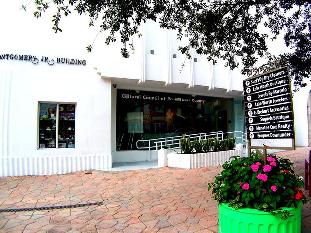 315 7th Avenue S 6B, Lake Worth Beach, FL 33460