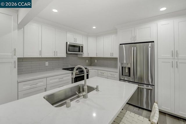1124 Singingwood Ct 5, Walnut Creek, CA 94595