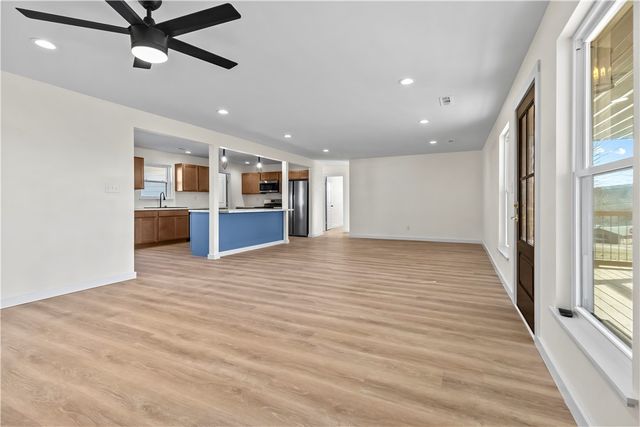 104 N Locust Street, Lead Hill, AR 72644