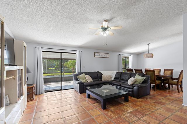 108 Cambridge Lane, Royal Palm Beach, FL 33411
