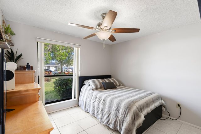 108 Cambridge Lane, Royal Palm Beach, FL 33411
