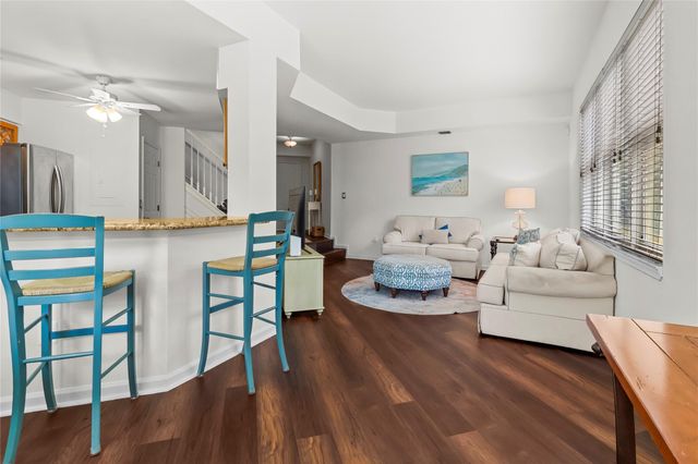 1900 Oceanwalk Ln 136, Lauderdale By The Sea, FL 33062