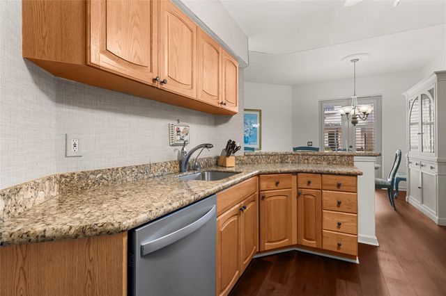 1900 Oceanwalk Ln 136, Lauderdale By The Sea, FL 33062