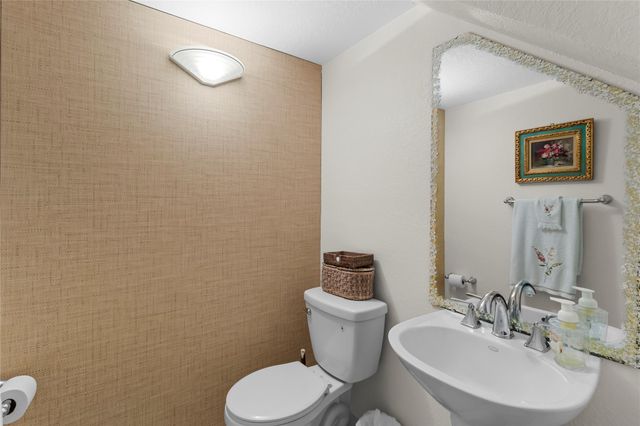 1900 Oceanwalk Ln 136, Lauderdale By The Sea, FL 33062